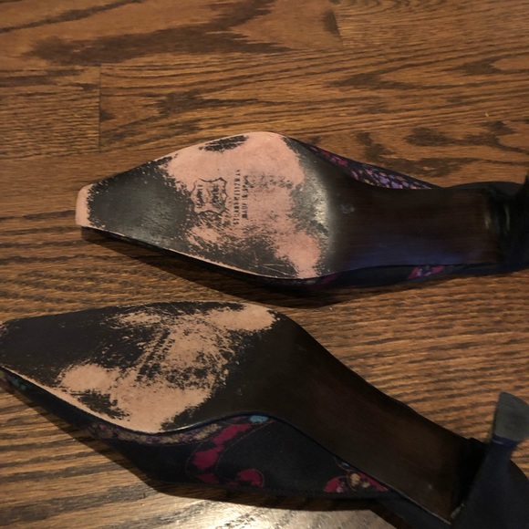 Stuart Weitzman slide shoe - Picture 6 of 6